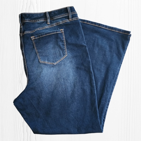 Torrid Denim Relaxed Boot Jeans Women’s Size 20R Dark Wash Stretch - Picture 3 of 9